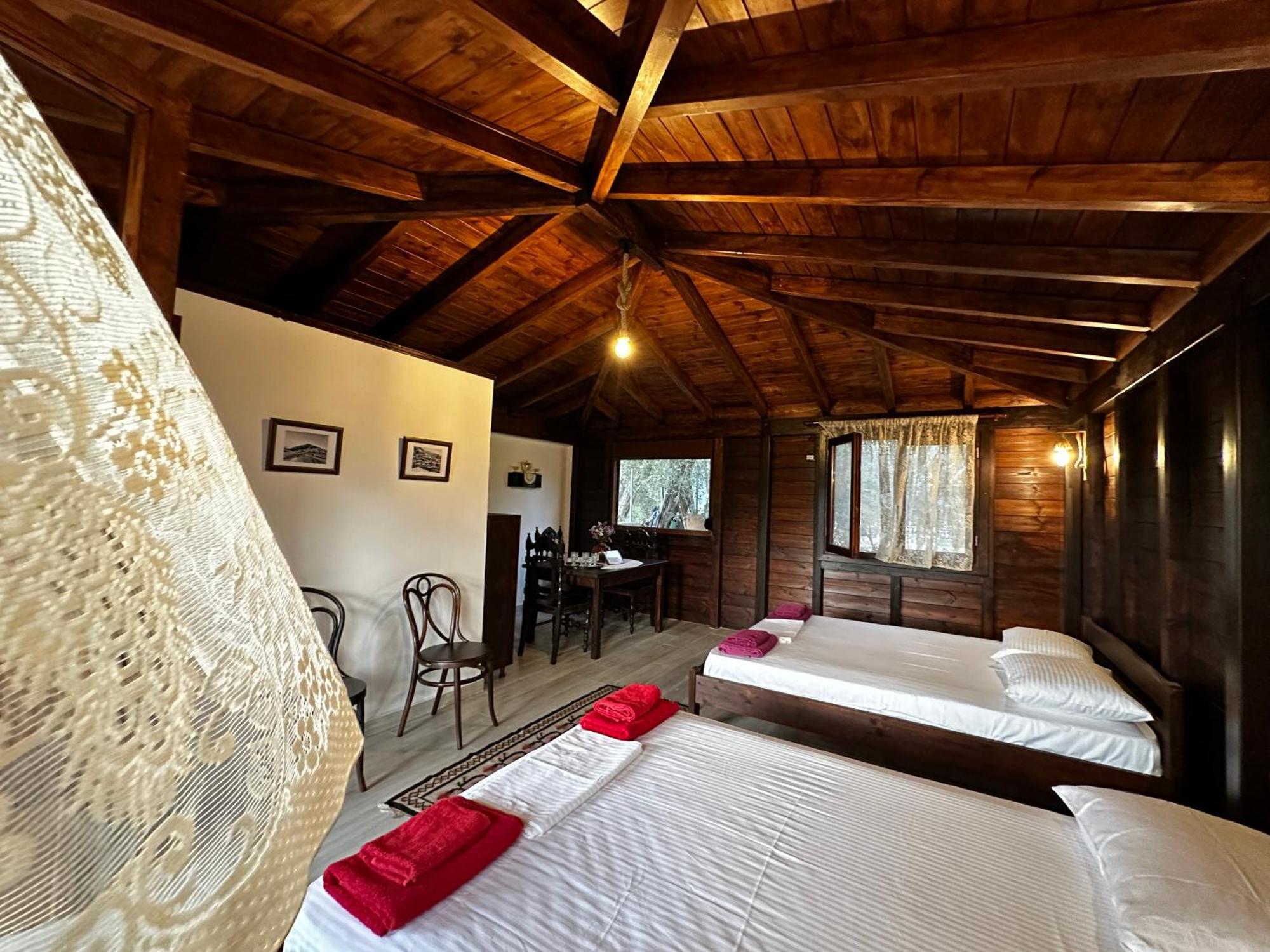 Guest House Gorani Berat Extérieur photo